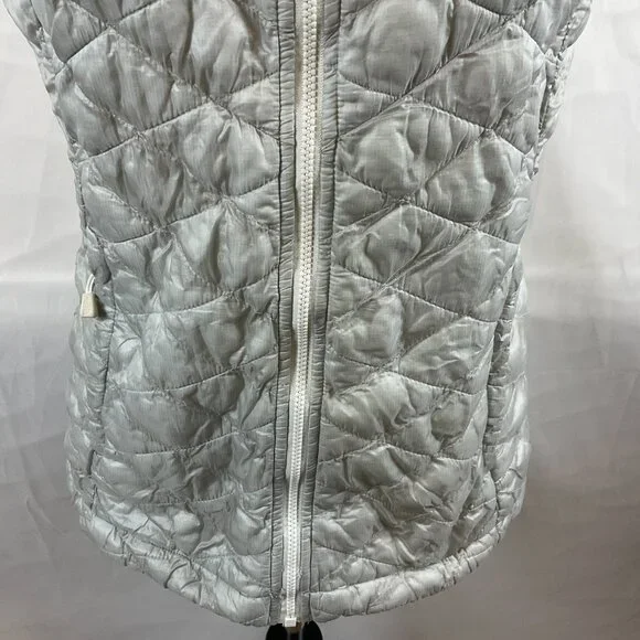 The North Face Quilted Vest S Light Gray Full Zipper Pockets - Picture 5 of 12